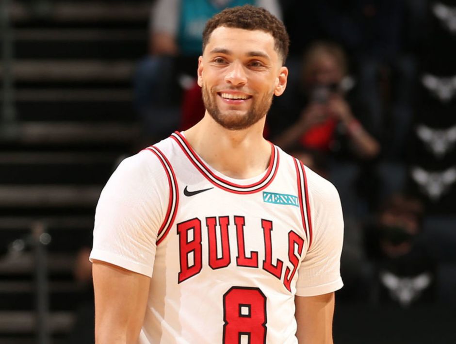 爱游戏官方入口-灰熊横扫广州队,拉文状态火热