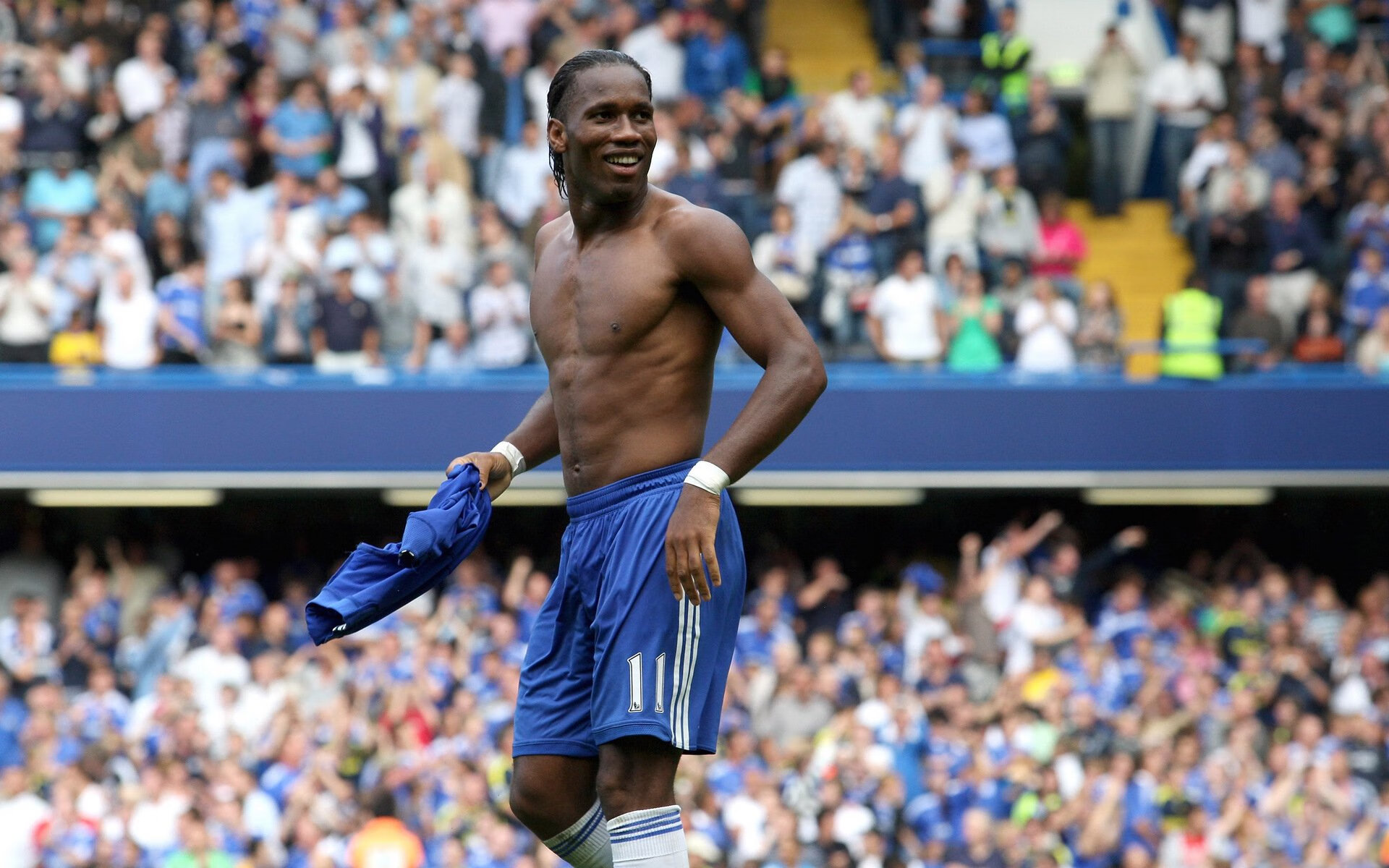 爱游戏在线-伊朗对阵切尔西，萨卡防守端锁死对手，亚洲足球的战术革命